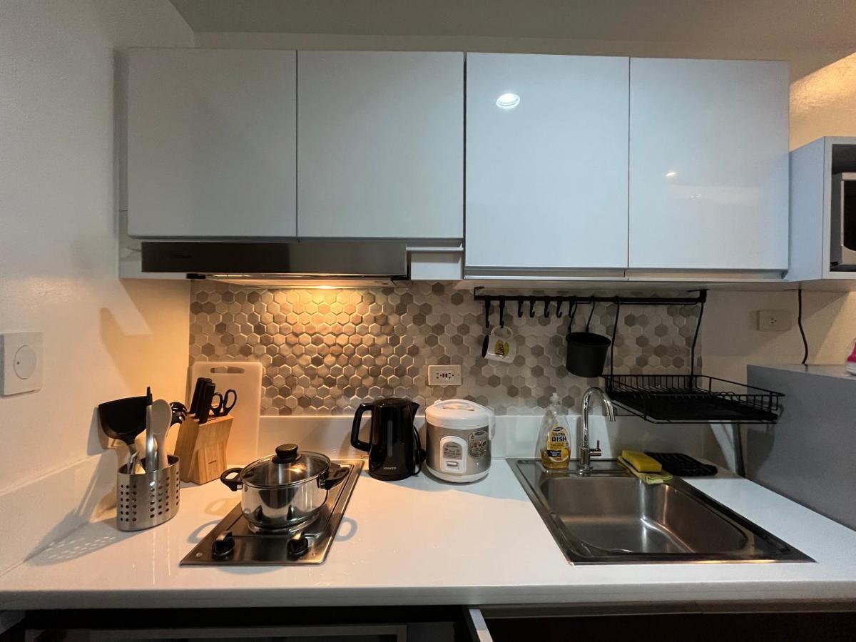 Homey 1 Bedroom Unit At Air Residences Макати Экстерьер фото