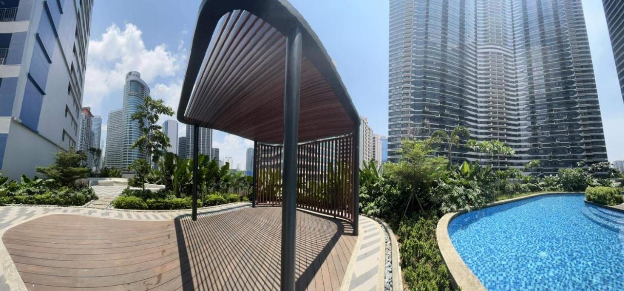 Homey 1 Bedroom Unit At Air Residences Макати Экстерьер фото
